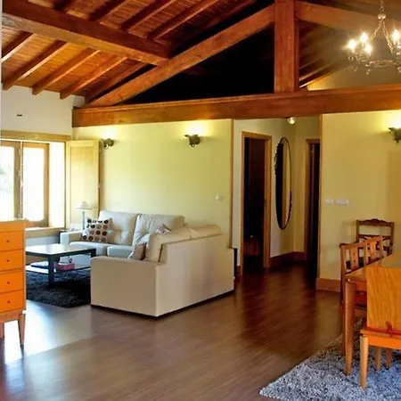 Casa De Reborido * Ponte da Barca