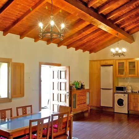 Casa De Reborido * Ponte da Barca